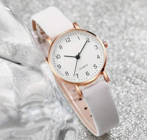 montre-a-quartz-decontractee-avec-bracelet-en-alliage-big-1